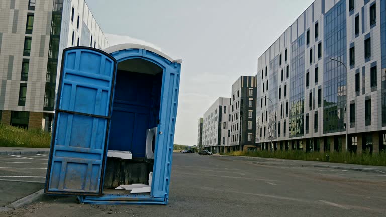 Best Standard Portable Toilet Rental  in Kalona, IA